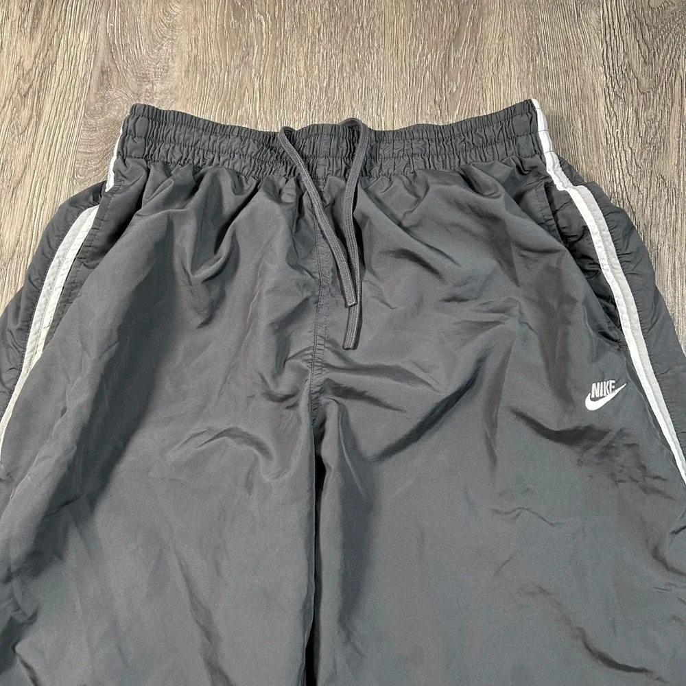 Vintage Nike Track Pants XL Black Windbreaker Mesh Lined 32